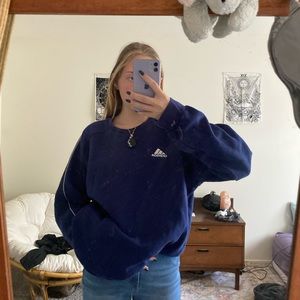 Vintage, oversized adidas crew